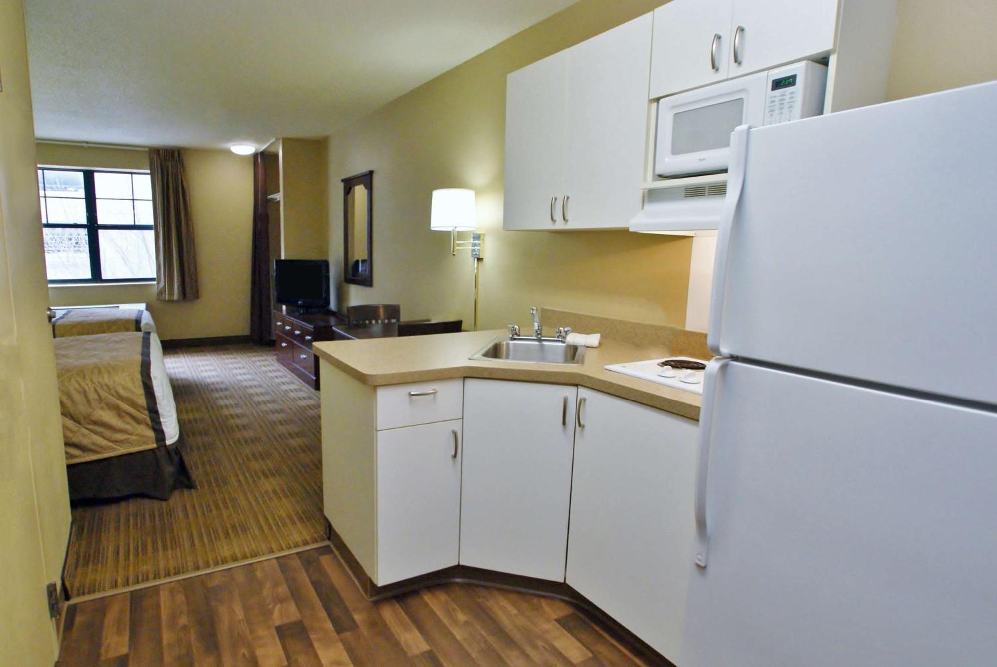 Extended Stay America Suites - Long Island - Melville Esterno foto