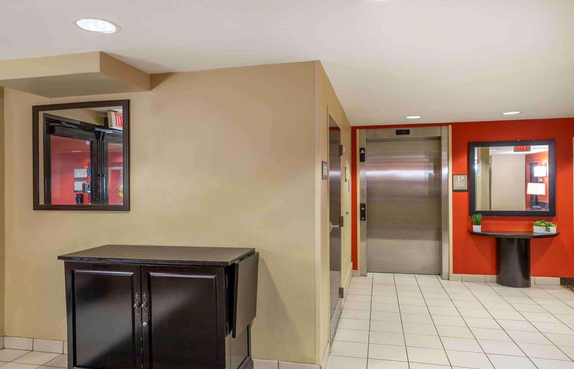 Extended Stay America Suites - Long Island - Melville Esterno foto