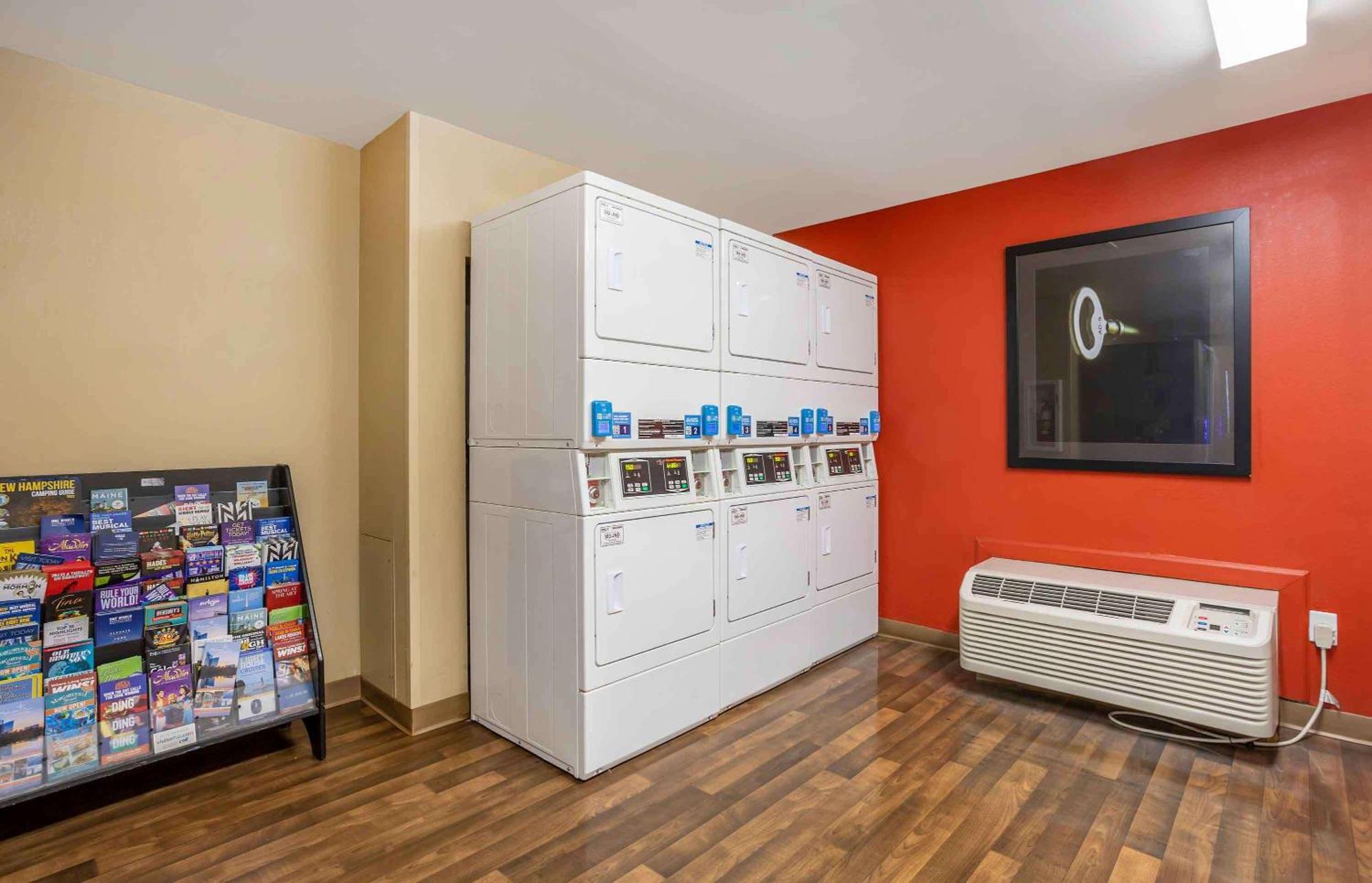 Extended Stay America Suites - Long Island - Melville Esterno foto
