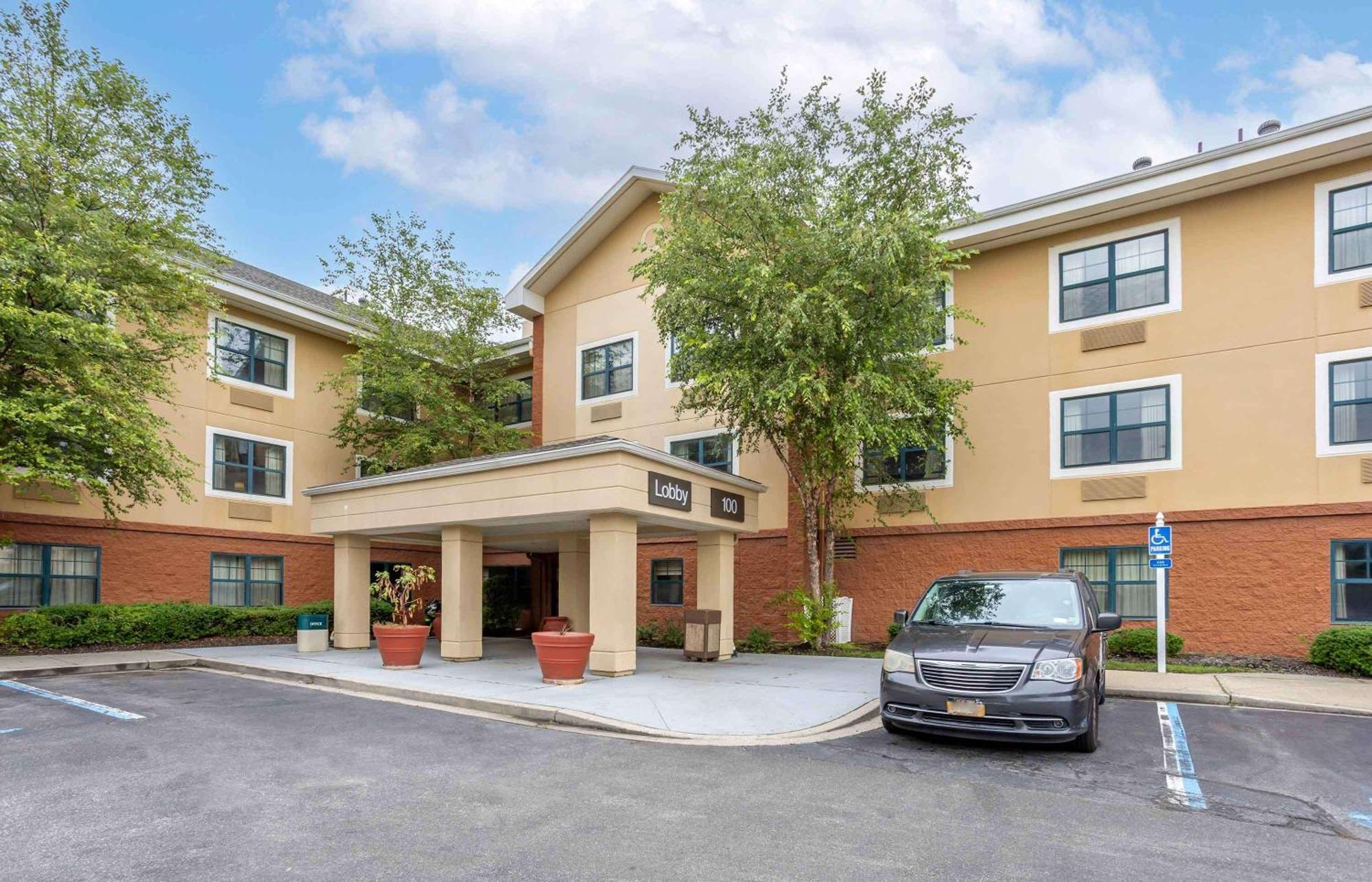 Extended Stay America Suites - Long Island - Melville Esterno foto