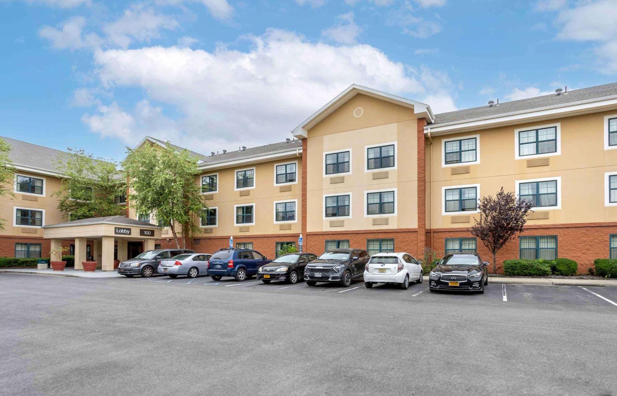 Extended Stay America Suites - Long Island - Melville Esterno foto